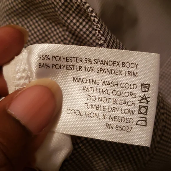 Lady Pinseeker Women's Golf Skirt - Picture 6 of 16